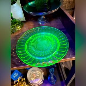 SOLD ON MERCARI 4/6/24Uranium glass plate
